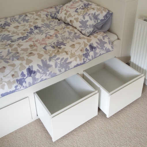 Storage bed